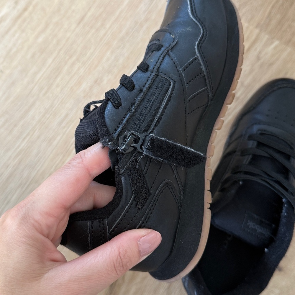 Reebok Shoes - Picture 5 of 6